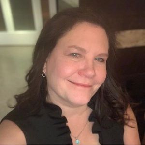 Meet your Posher, Lynn